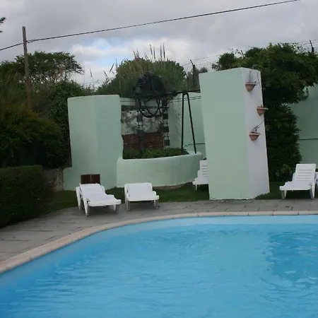 In Lisbon, Cozy With Pool And Central