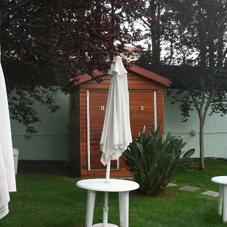 In Lisbon, Cozy With Pool And Central